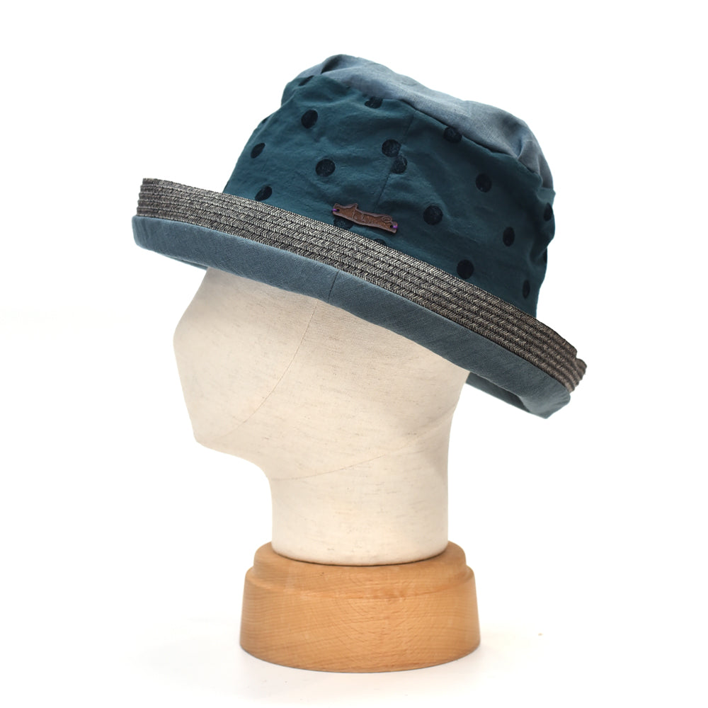 ビーチボールハット