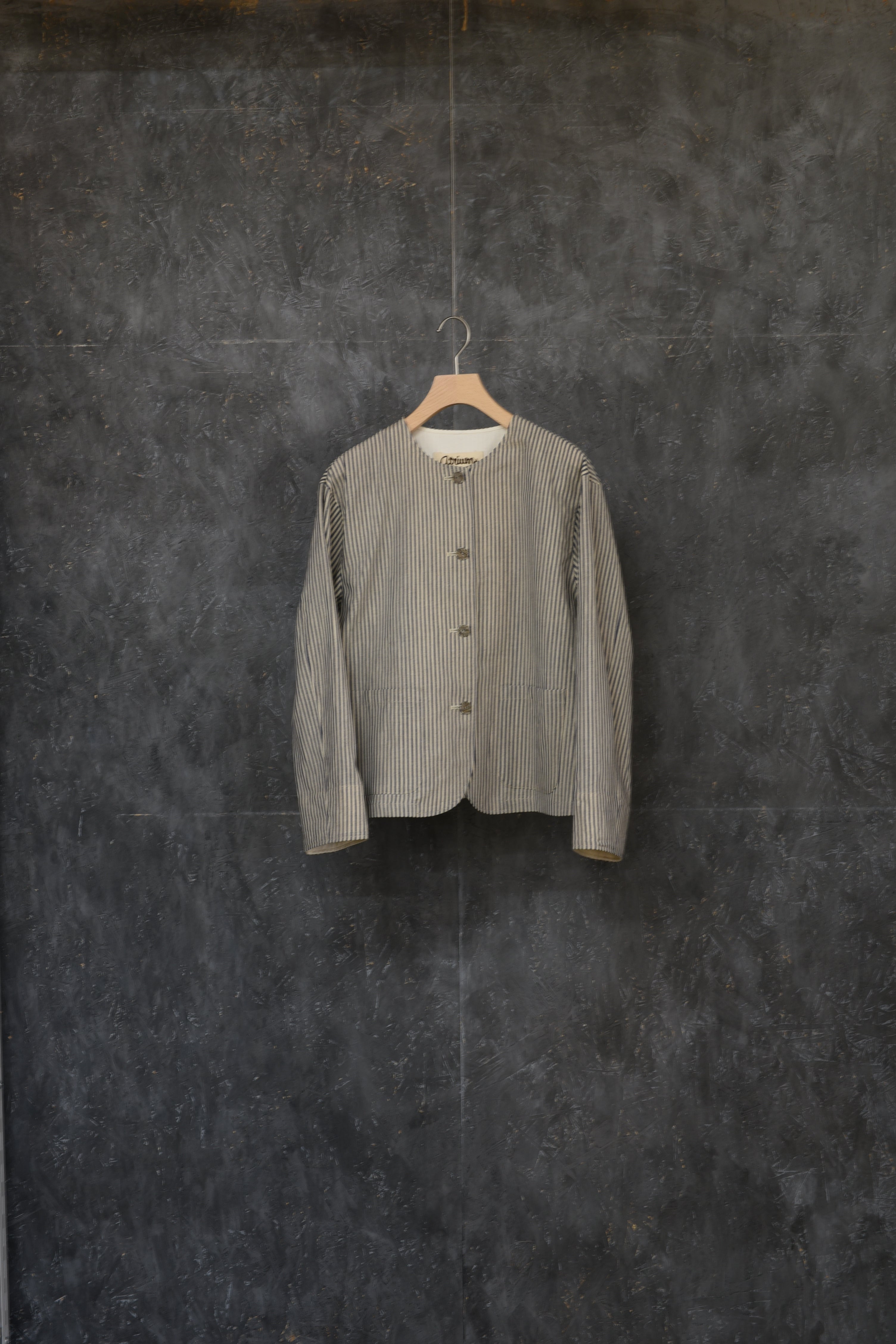 ヒッコリーノーカラージャケット