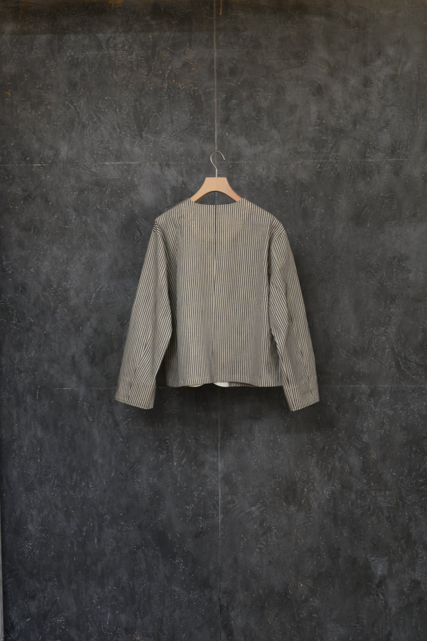 ヒッコリーノーカラージャケット