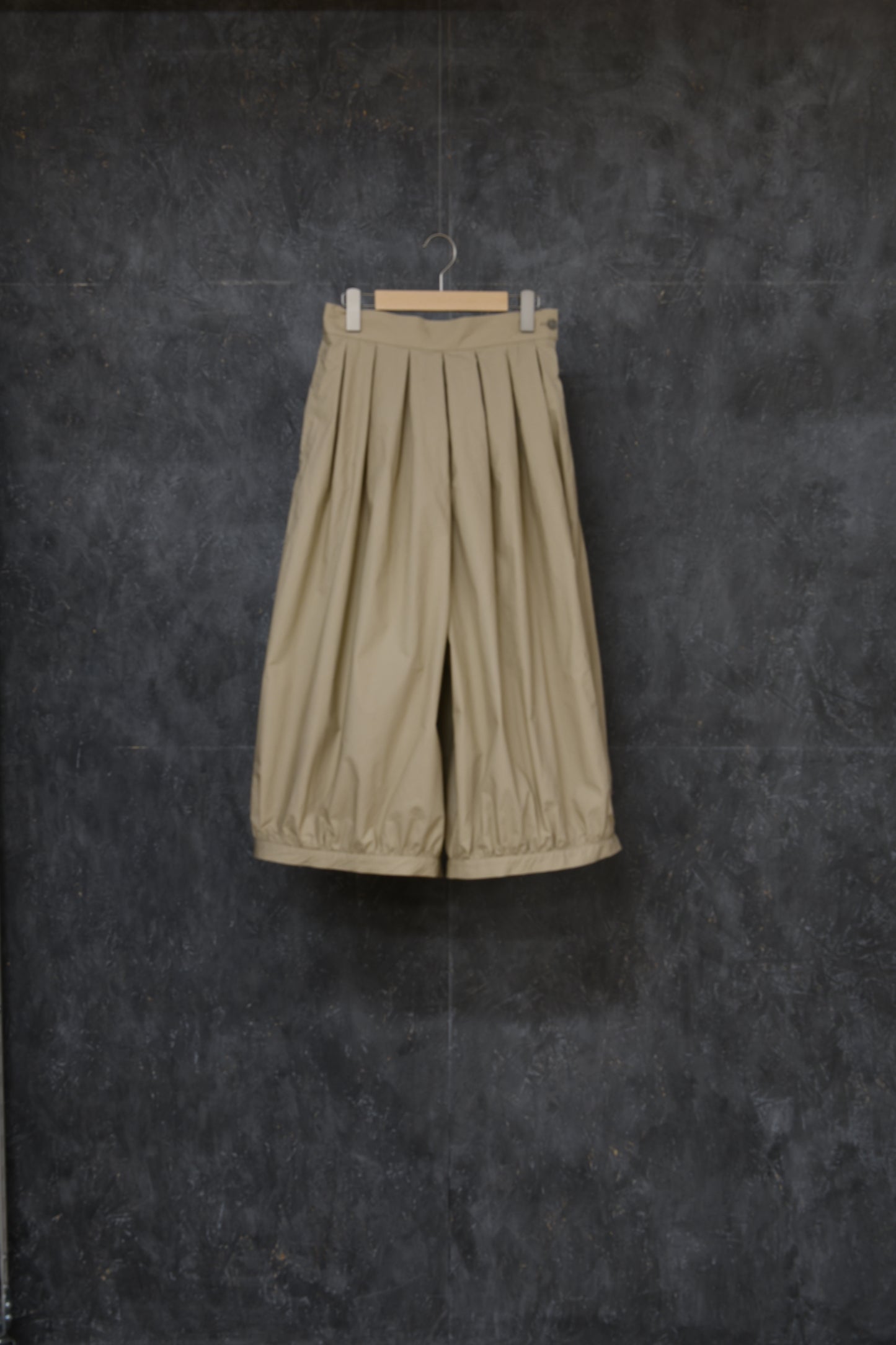 バルーンパンツ ベージュ