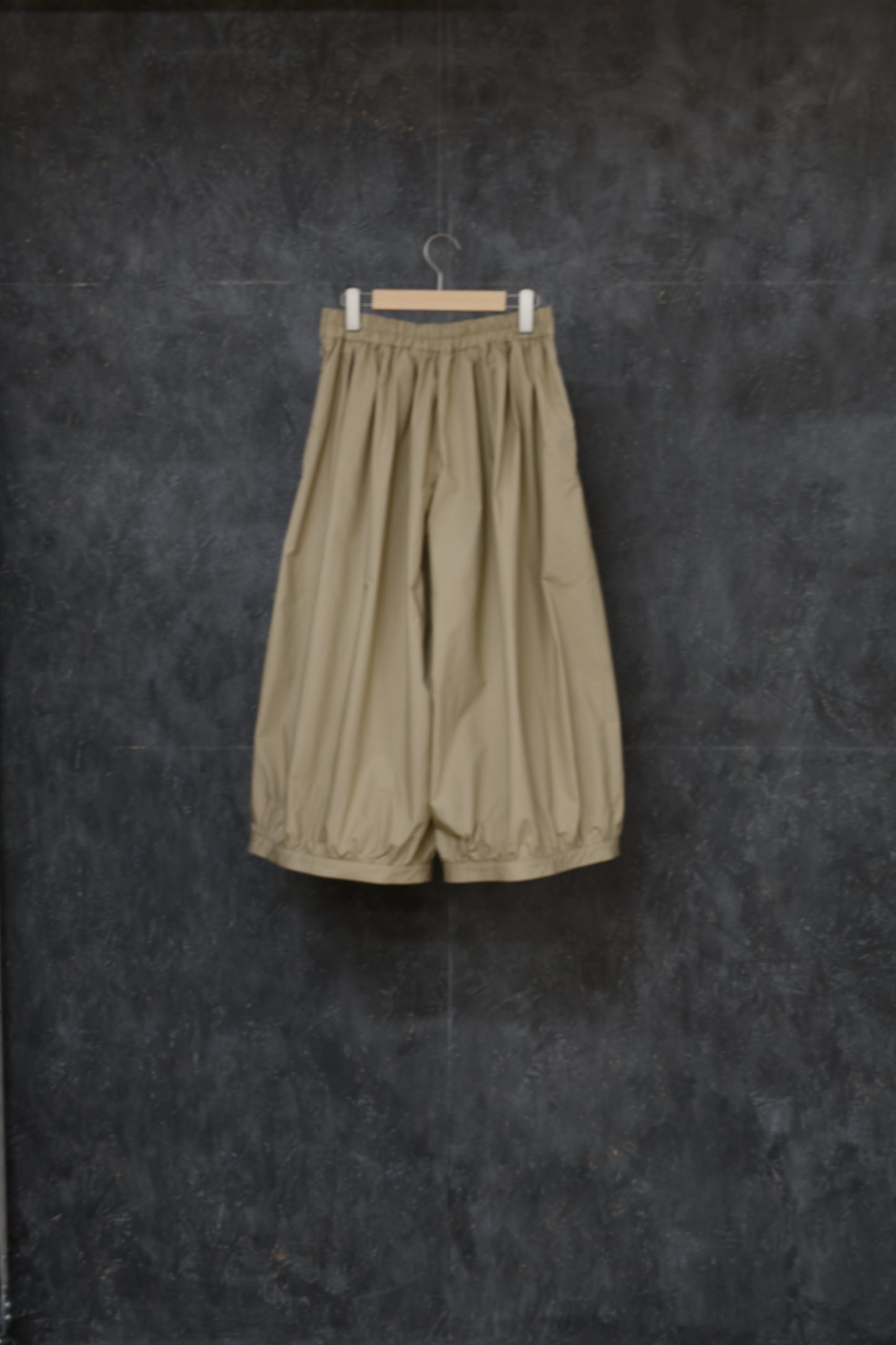 バルーンパンツ ベージュ