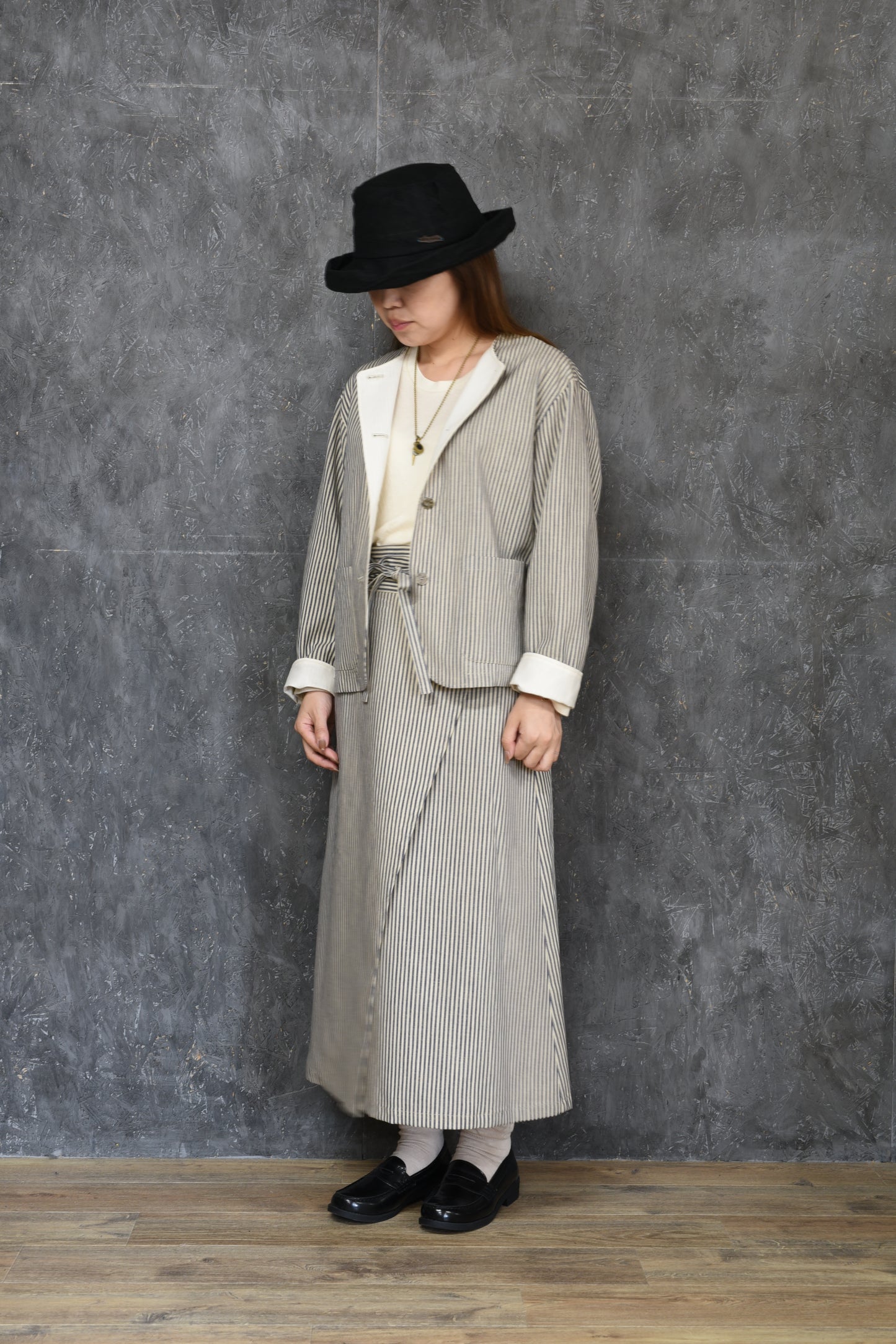 ヒッコリーノーカラージャケット